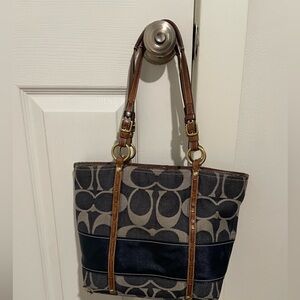 RARE Coach Limited Edition Hampton Signature Denim Magazine Tote Bag.